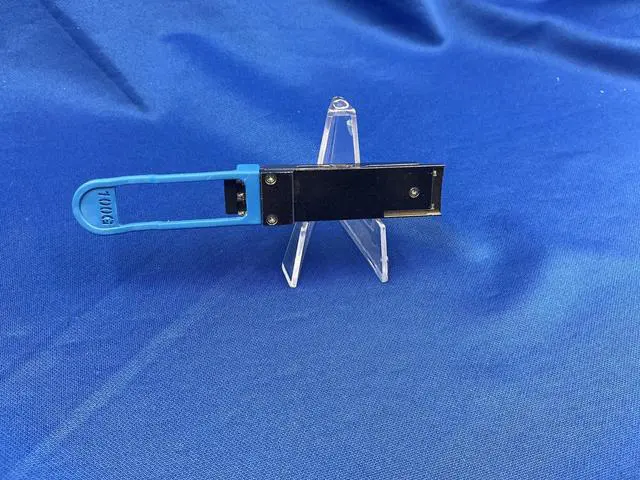 Alt view image 2 of 5 - FTLC1154RDPL FINISAR 100GBASE-LR4 100GE LC 10km SMF Gen2 QSFP28 Transceiver