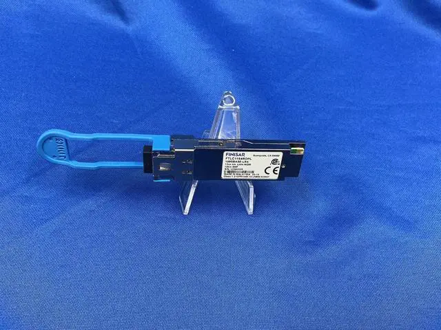Main image of FTLC1154RDPL FINISAR 100GBASE-LR4 100GE LC 10km SMF Gen2 QSFP28 Transceiver