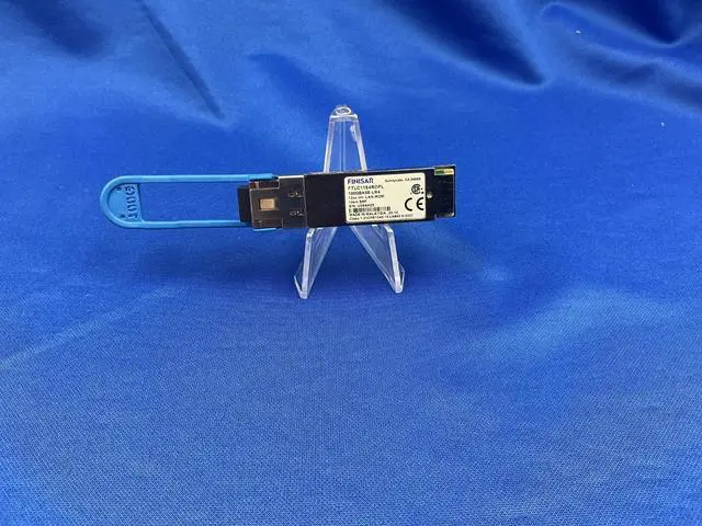 Alt view image 5 of 5 - FTLC1154RDPL FINISAR 100GBASE-LR4 100GE LC 10km SMF Gen2 QSFP28 Transceiver