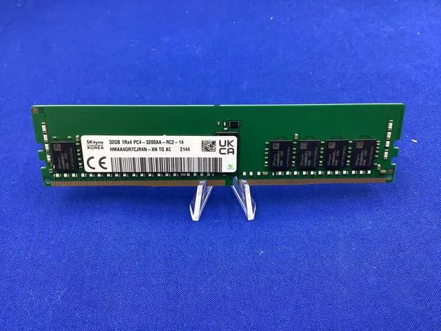 Main image of HMAA4GR7CJR4N-XN HYNIX 32GB (1X32GB) 1RX4 PC4-3200AA MEMORY MODULE