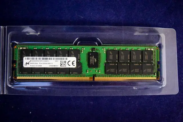 Main image of MTA36ASF8G72PZ-3G2B2 MICRON 64GB (1X64GB) 2RX4 PC4-3200AA DDR4-25600R RDIMM