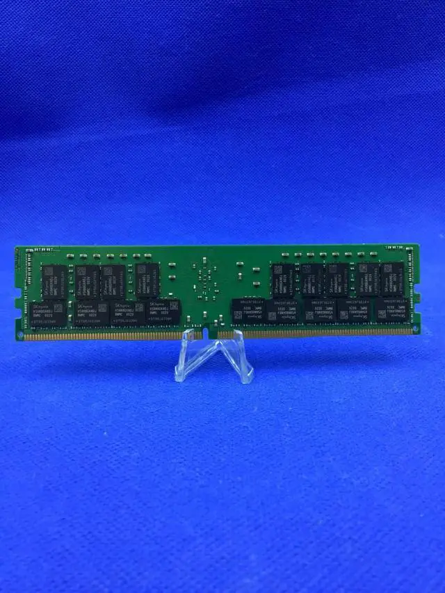 Alt view image 2 of 2 - HMA84GR7DJR4N-WM Hynix 32GB 2Rx4 PC4-2933Y DDR4 Server Memory
