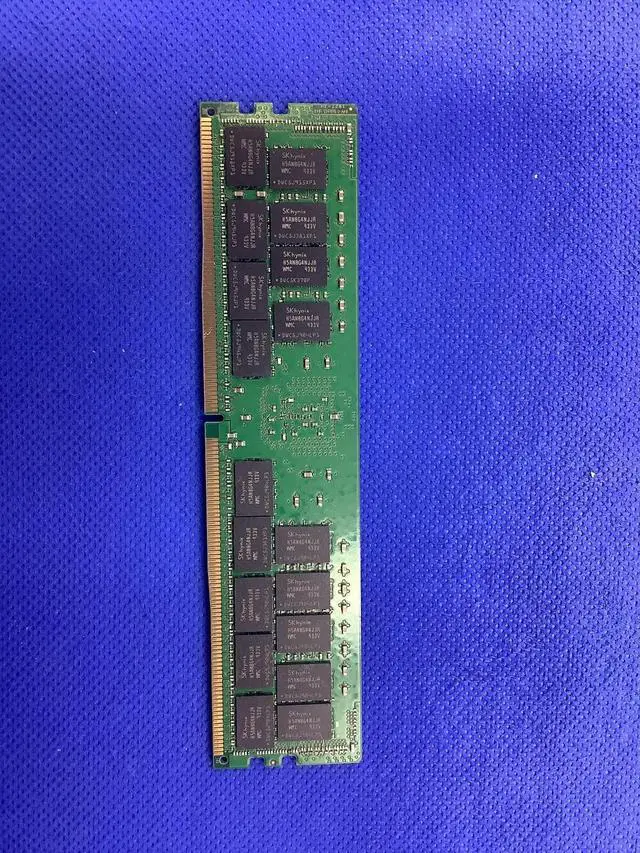 Alt view image 6 of 6 - 01KR355 Lenovo LENOVO 32GB 2RX4 PC4-2933Y RDIMM MEMORY 1ZC7A08709