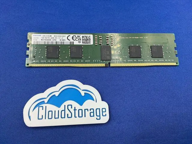 Main image of M321R2GA3EB2-CCP SAMSUNG 16GB (1x16GB) 1Rx8 PC5-6400B RDIMM MEMORY