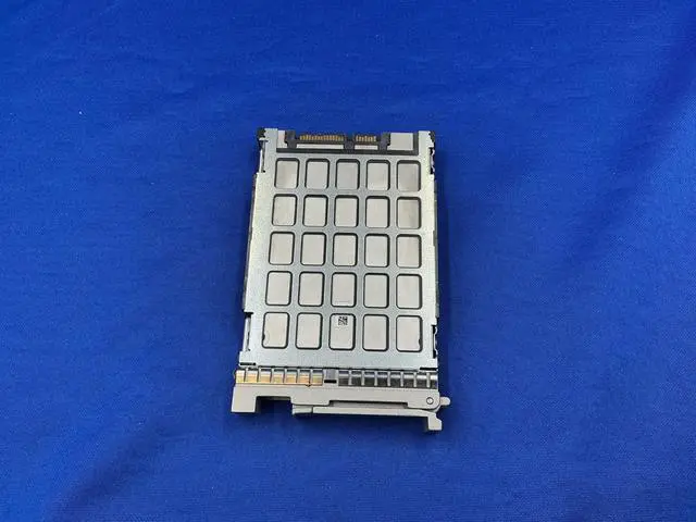 Alt view image 5 of 6 - SSDSC2BB016T7K Intel DC S3520 Series 1.6TB 2.5" SATA SSD
