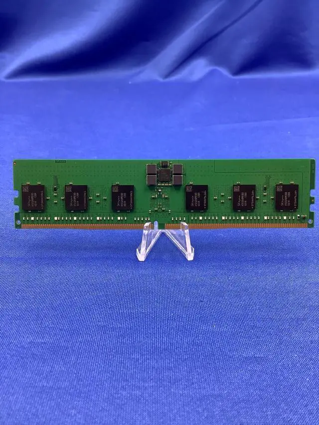 Alt view image 6 of 6 - HMCG78MEBRA113N HYNIX 16GB (1x16GB) 1Rx8 PC5-4800B MEMORY