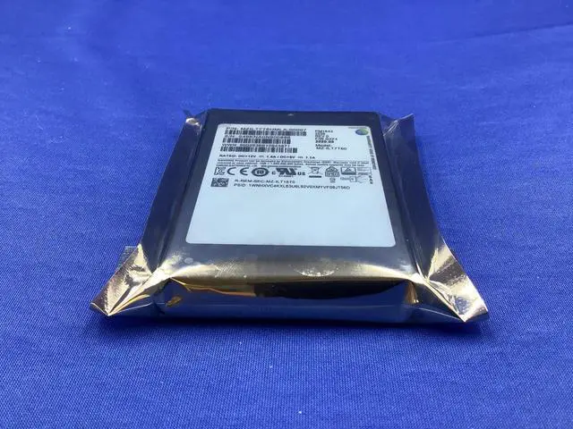 Main image of (NOT FOR HOME PC!) MZ-ILT7T60 SAMSUNG PM1643 7.68TB SAS 12Gb/s 2.5" Enterprise Internal SSD