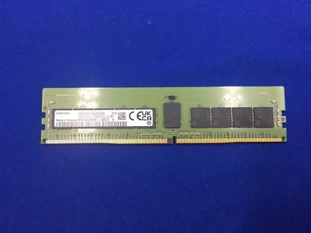 Alt view image 2 of 3 - M393A4G40AB3-CWE SAMSUNG 32GB (1X32GB) 1RX4 PC4-3200AA SERVER MEMORY