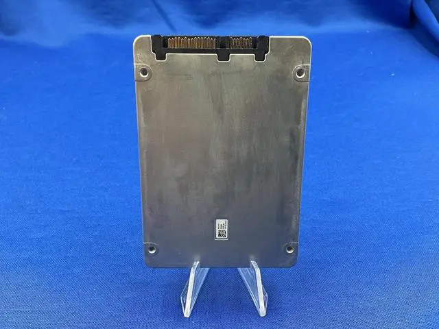 Alt view image 3 of 6 - SSDSC2KB019T8 Intel D3-S4510 Series 1.92TB SATA 6Gbps 2.5in SSD SSDSC2KB019T801