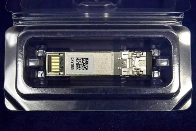 Alt view image 4 of 4 - 0XYD50 DELL INTEL FTLX8574D3BCV-IT 10GB FC SFP+ 850nm AFBR-709DMZ-IN3