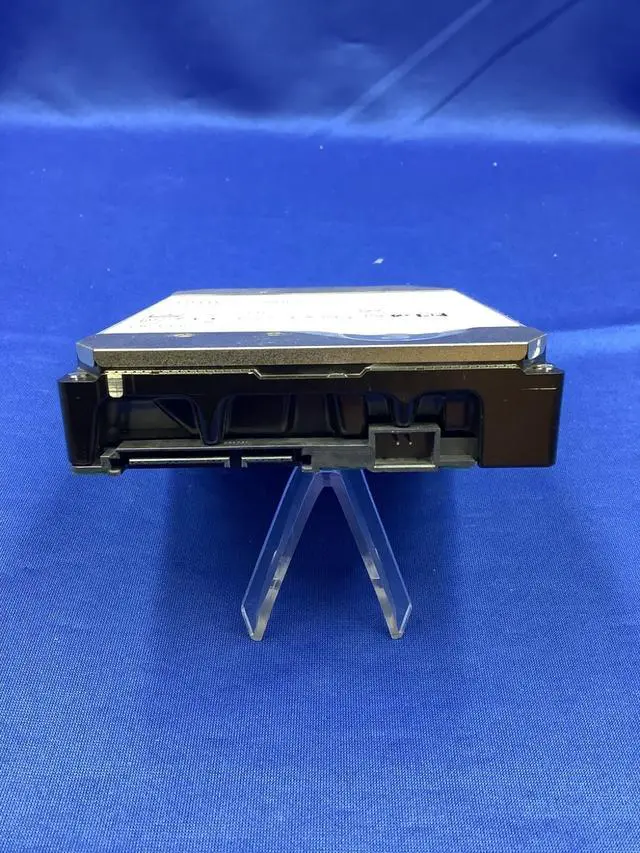 Alt view image 3 of 3 - WUH721818ALE6L4 WD Ultrastar DC HC550 18TB 7.2K SATA 6Gb/s 512MB 3.5" HDD