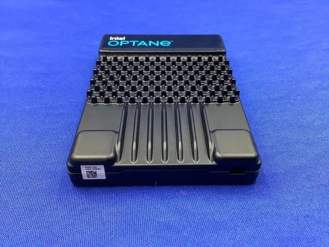 Alt view image 2 of 7 - SSDPF21Q016TB01 Intel Optane DC P5800X Series 1.6TB 2.5in PCIe x4, 3D XPoint SSD