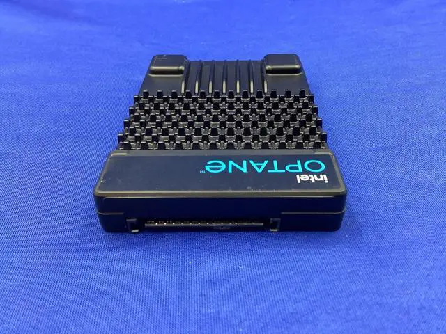 Alt view image 4 of 7 - SSDPF21Q016TB01 Intel Optane DC P5800X Series 1.6TB 2.5in PCIe x4, 3D XPoint SSD