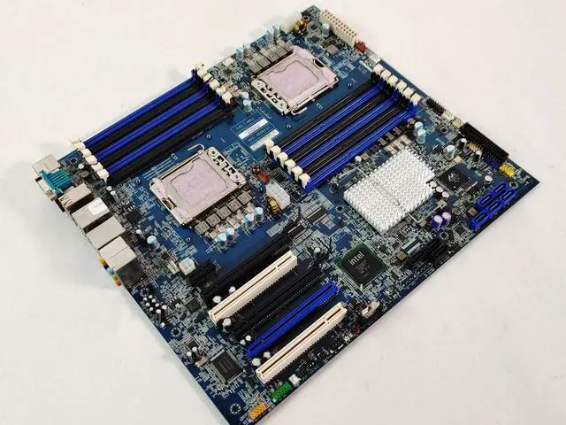 Alt view image 4 of 6 - Lenovo 71Y8826 ThinkStation D20 LGA 1366 DDR3 SDRAM Server Motherboard