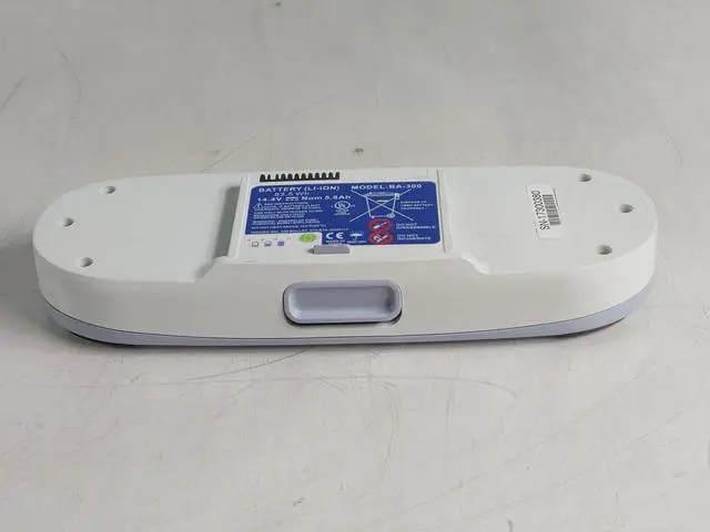 Alt view image 5 of 7 - Inogen BA-300 8 Cell Battery for One G3