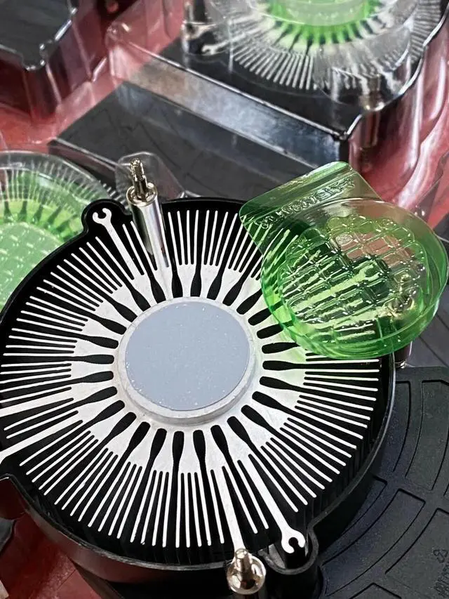 Alt view image 2 of 7 - Lot 50 Dell OptiPlex 3060 5060 7060 3050 7050 CPU Cooler Fan with Heatsink KGWT4