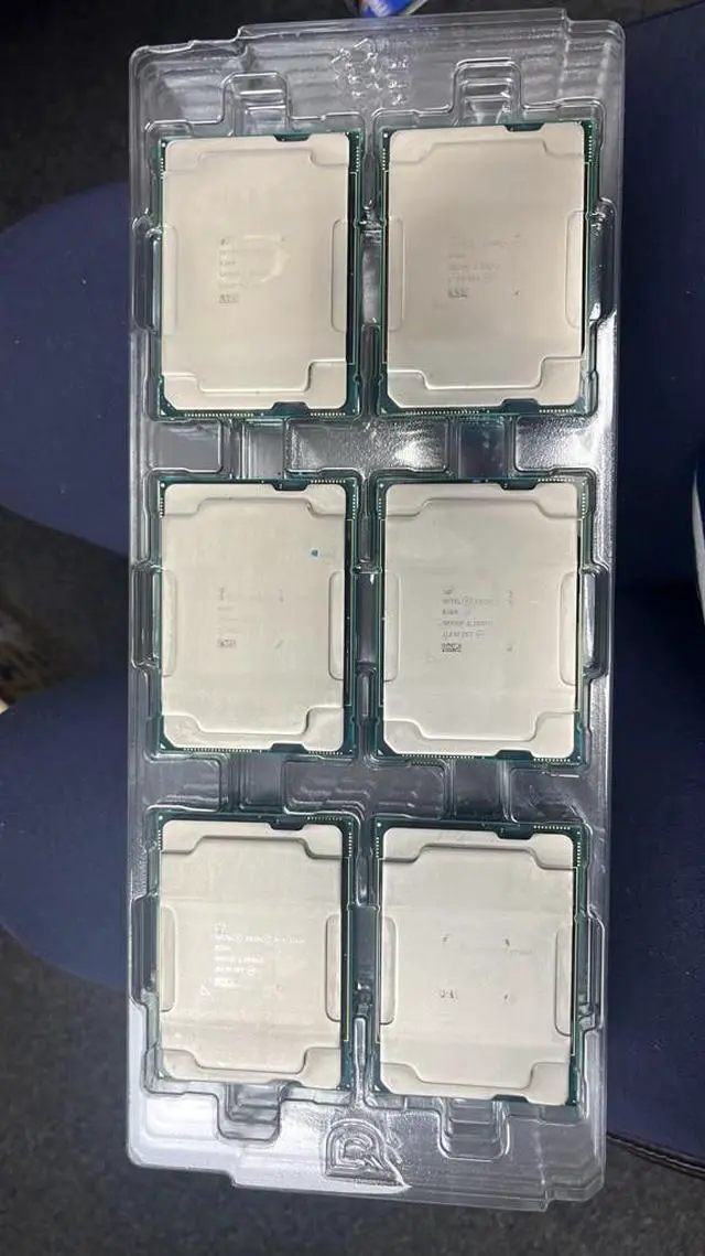 Main image of Lot 6x Intel Xeon Platinum 8380 2.30GHz 40-Cores LGA4189 Server Processor SRKHR
