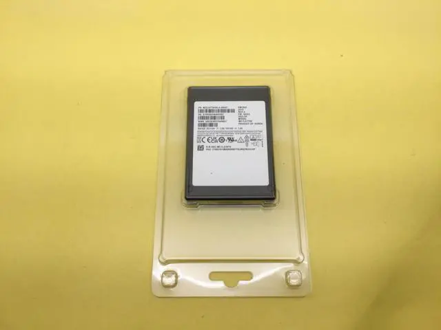 Alt view image 3 of 4 - (NOT FOR HOME PC!) Samsung PM1653 7.68TB SAS 24Gbps 2.5in Enterprise Internal SSD MZ-ILG7T60