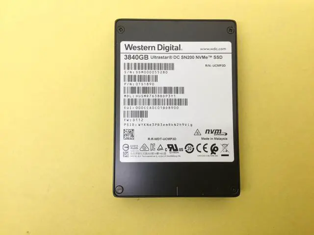 Main image of HUSMR7638BDP3Y1 WD HGST Ultrastar SN200 3.84TB PCIe NVMe 2.5'' SSD EMC 005052504