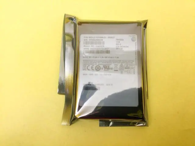 Alt view image 2 of 2 - (NOT FOR HOME PC!) MZ-ILS15T0 Samsung PM1633a 15.36TB SAS 12Gbps 2.5in SSD EMC 118000556 118000305
