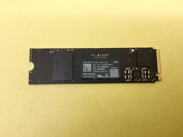 Alt view image 2 of 4 - WD BLACK SN7100 2TB NVMe Gen4 PCIe M.2 2280 Internal Gaming SSD WDS200T4X0E