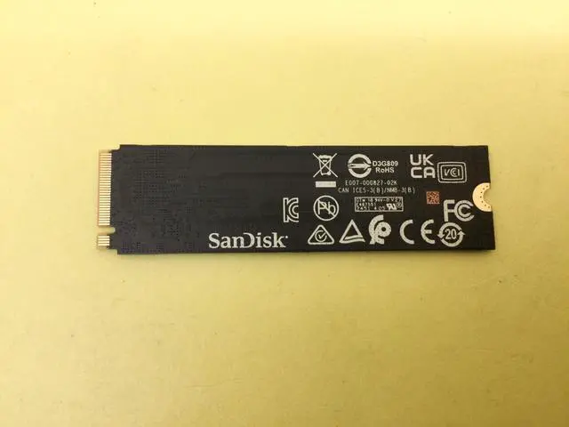 Alt view image 3 of 4 - WD BLACK SN7100 2TB NVMe Gen4 PCIe M.2 2280 Internal Gaming SSD WDS200T4X0E
