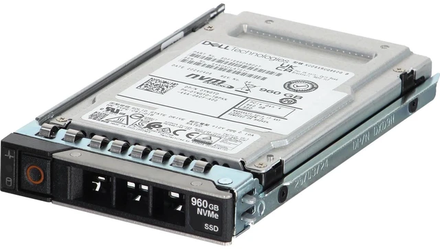 Main image of YNGYD-CDL Dell 960GB Data Center NVMe Gen4 RI TLC 2.5 SSD CD8-R
