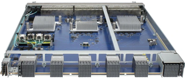 Alt view image 4 of 7 - Arista DCS-7500E-72S-LC 48P SFP+ 2P MTP/MPO Line Card Module DCS-7500E-72S-LC