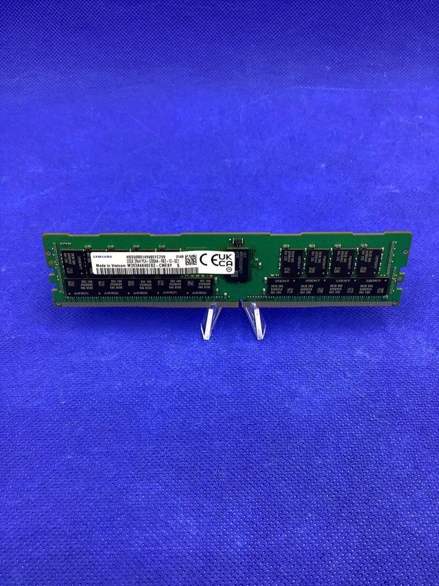 Main image of M393A4K40EB3-CWE SAMSUNG 32GB (1X32GB) 2RX4 PC4-3200AA MEMORY