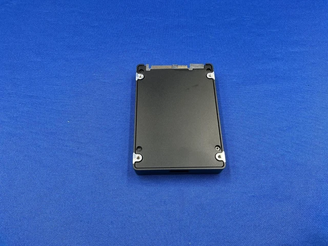 Alt view image 6 of 6 - (NOT FOR HOME PC!) MZ-ILS3T8B SAMSUNG Netapp PM1633a 3.84TB SAS 12Gbps 2.5'' SSD X357A W/O caddy