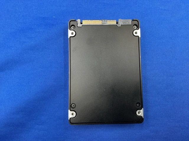 Alt view image 2 of 6 - (NOT FOR HOME PC!) MZ-ILT3T8A X357A Netapp pm1633a 3.84TB SAS 12Gbps 2.5'' SSD
