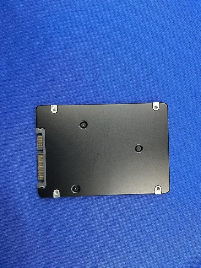 Alt view image 2 of 6 - MZ-7LH1T90 SAMSUNG PM883 1.92TB SATA 6.0Gbps 2.5in SSD