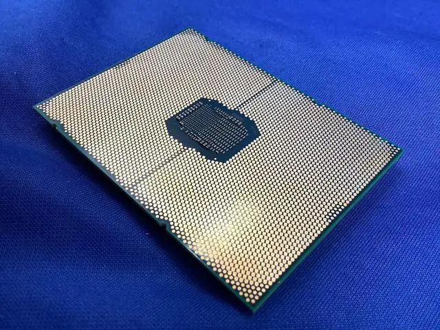 Alt view image 2 of 6 - SRKXS Intel Xeon Silver 4309Y 8-Core 12M Cache, 2.80 GHz 105W CD8068904658102
