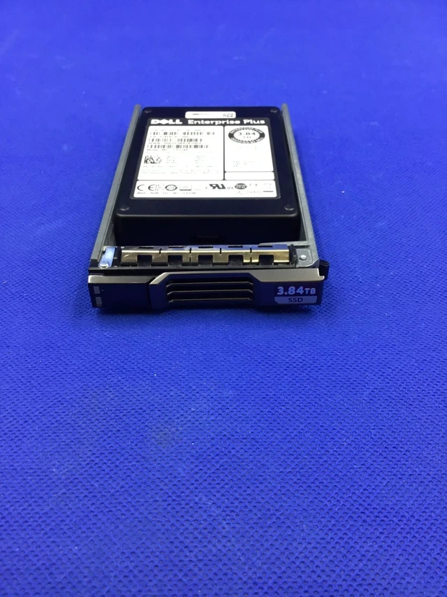 Alt view image 2 of 3 - (NOT FOR HOME PC!) CT0H2 Dell Compellent 3.84TB PM1633 SAS 12Gbps 2.5''SSD MZ-ILS3T8A MZILS3T8HCJM