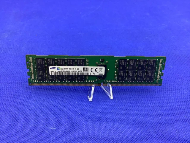 Main image of (NOT FOR HOME PC!) SAMSUNG 32GB PC4-19200 DDR4-2400MHz REG ECC Memory M393A4K40BB1-CRC