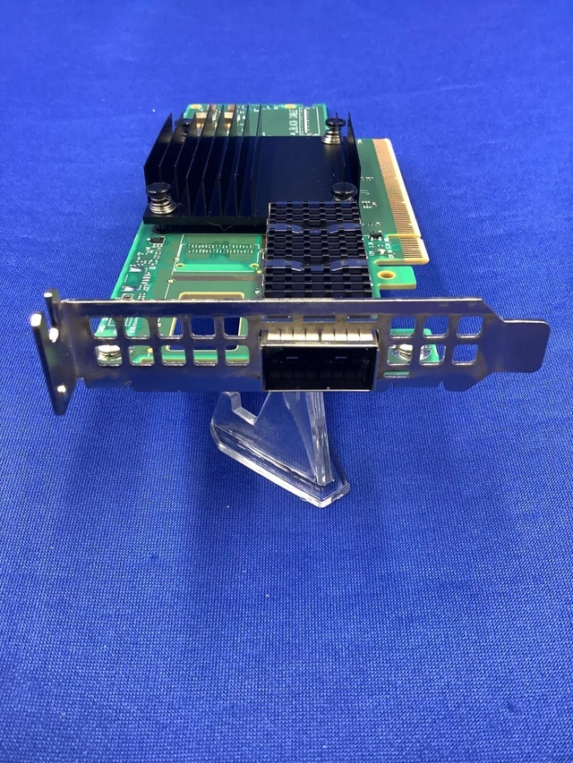Alt view image 5 of 6 - NVIDIA MCX653105A-ECAT ConnectX-6 VPI Adapter Card HDR100/EDR/100GbE