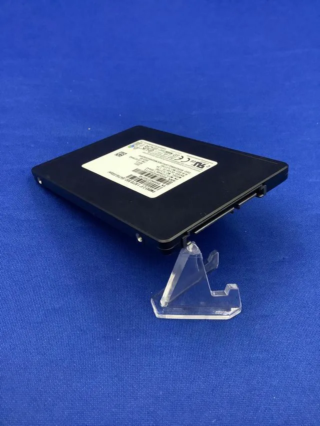Alt view image 3 of 6 - MZ-7L31T90 Samsung PM893 1.92TB SATA 6Gb/s 2.5'' Enterprise SSD Pull