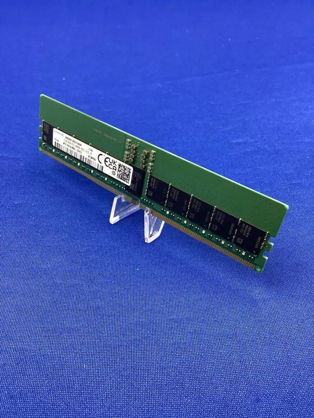 Alt view image 3 of 6 - M321R4GA3BB6-CQK SAMSUNG 32G (1X32GB) 2RX8 PC5-4800B RDIMM MEMORY