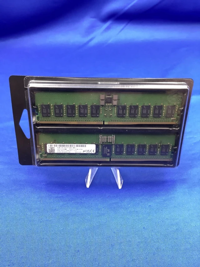 Alt view image 2 of 5 - MTC20F1045S1RC56BD1 MICRON 32GB (1x32GB) 1Rx4 PC5-5600B MEMORY