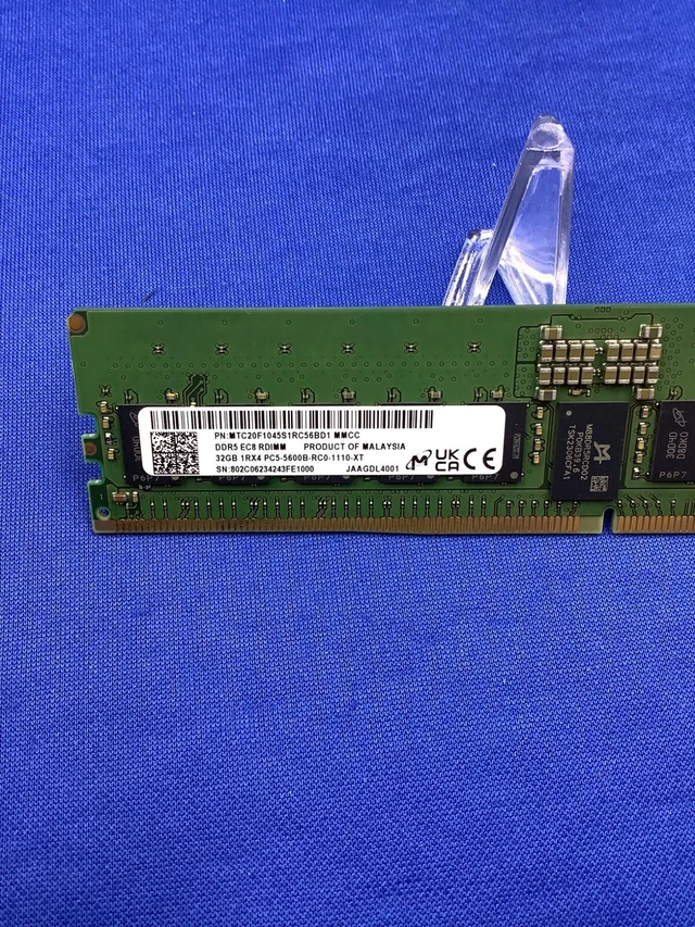Alt view image 4 of 5 - MTC20F1045S1RC56BD1 MICRON 32GB (1x32GB) 1Rx4 PC5-5600B MEMORY