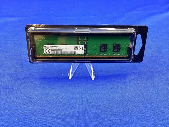 Alt view image 5 of 6 - HMCG78AGBRA190N HYNIX 16GB (1x16GB) 1Rx8 PC5-5600B RDIMM MEMORY