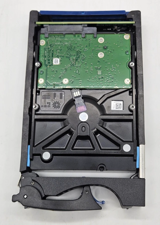 Alt view image 5 of 5 - (NOT FOR HOME PC!) EMC Seagate 4TB 7200RPM SAS 6Gbps 128MB Cache (512n) 3.5" Hard Drive 005050148