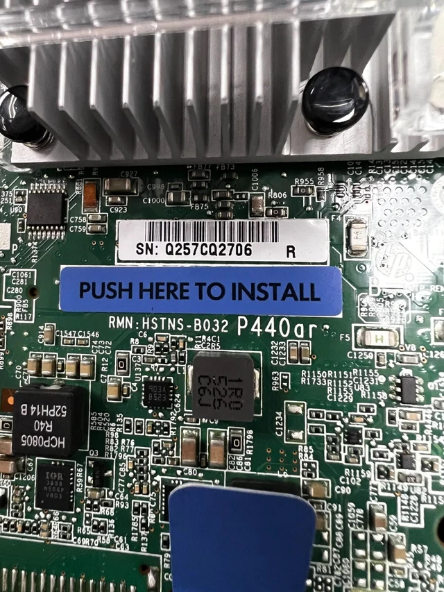 Alt view image 2 of 5 - HP 749796-001 Smart Array P440 2G Controller Module 726736-B21