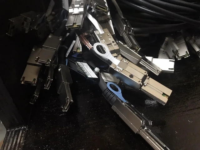 Alt view image 3 of 7 - (NOT FOR HOME PC!) EMC 038-004-103 Mini-SAS TO Mini-SAS 8M Cable 2263053-2 SAS CABLE 8 Meters