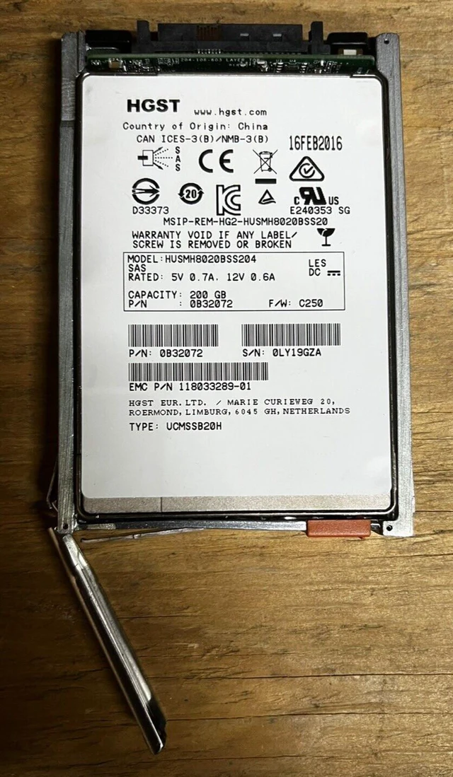 Alt view image 2 of 4 - (NOT FOR HOME PC!) 005051138 EMC 200GB 2.5in SAS SSD for VNX V4-2S6FX-200