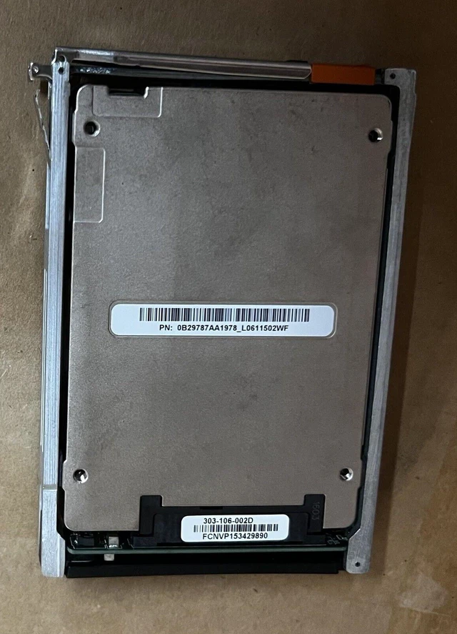 Alt view image 3 of 3 - (NOT FOR HOME PC!) 005-051138 EMC 200GB 2.5in SAS SSD for VNX V4-2S6FX-200 005-051-138 / 005051138