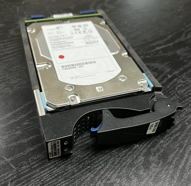 Main image of (NOT FOR HOME PC!) EMC 005049274 Hitachi 600GB HUC156060CSS200 SAS HDD 0B31568 VX-VS15-600