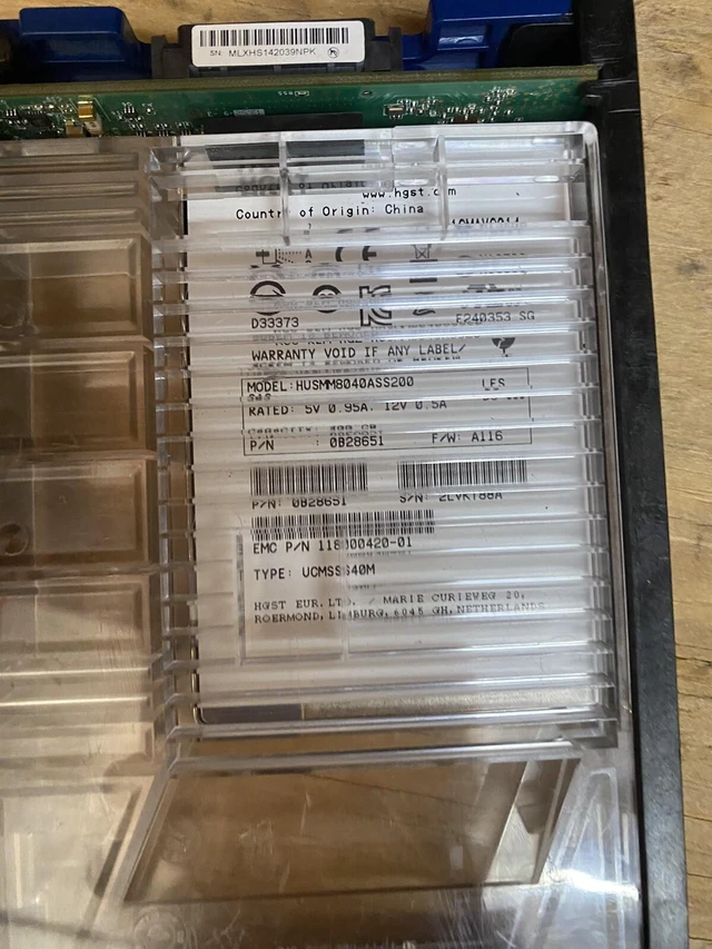 Alt view image 3 of 5 - (NOT FOR HOME PC!) EMC 2.5'' SAS 400GB MLC SSD 005051115 005-051115