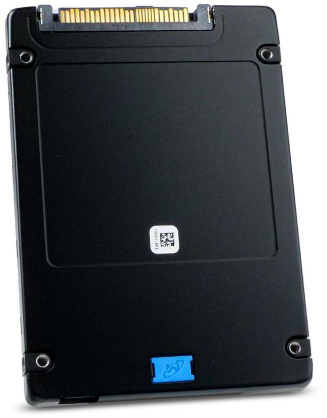 Alt view image 6 of 7 - Micron 7400 PRO 960GB MTFDKCB960TDZ PCIe Gen 4 x4 8GB/s 3D TLC U.3 NVMe 2.5" SSD