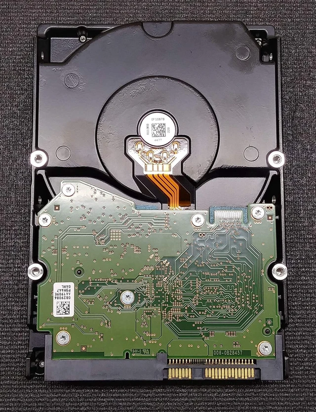 Alt view image 2 of 2 - (NOT FOR HOME PC!) HGST - HUS724020ALS640 - DK7SSF200 - 3.5" 2TB 7.2k SAS HDD